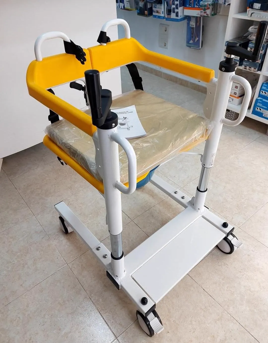 Silla grúa manual Aúpa Chair para traslado de pacientes